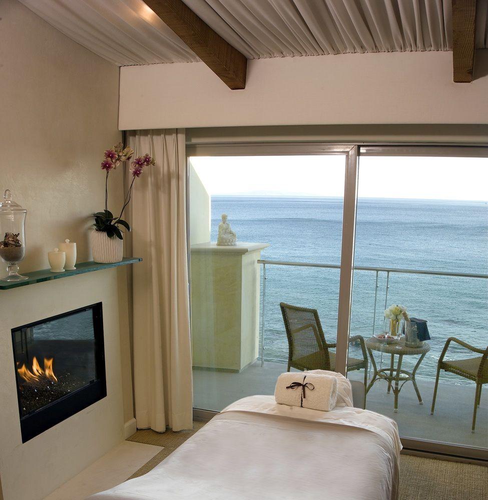Malibu Beach Inn Exterior photo